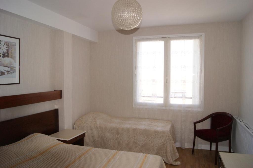 Les Embruns Hotel Royan Quarto foto