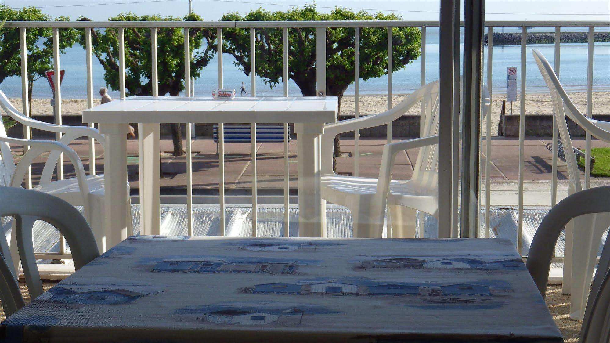 Les Embruns Hotel Royan Exterior foto